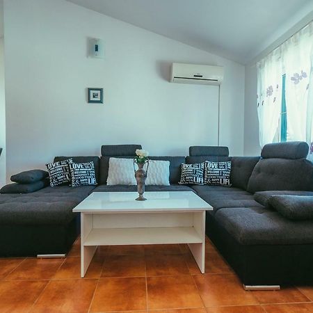 Villa Relax Дрвеник-Велики Экстерьер фото